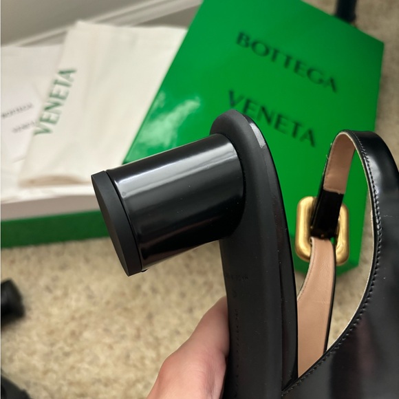 Bottega Veneta Black Sandals with Gold Accents - Picture 7 of 10